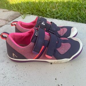 Charlie Mystic Berry PLAE waterproof sneaker, size 4